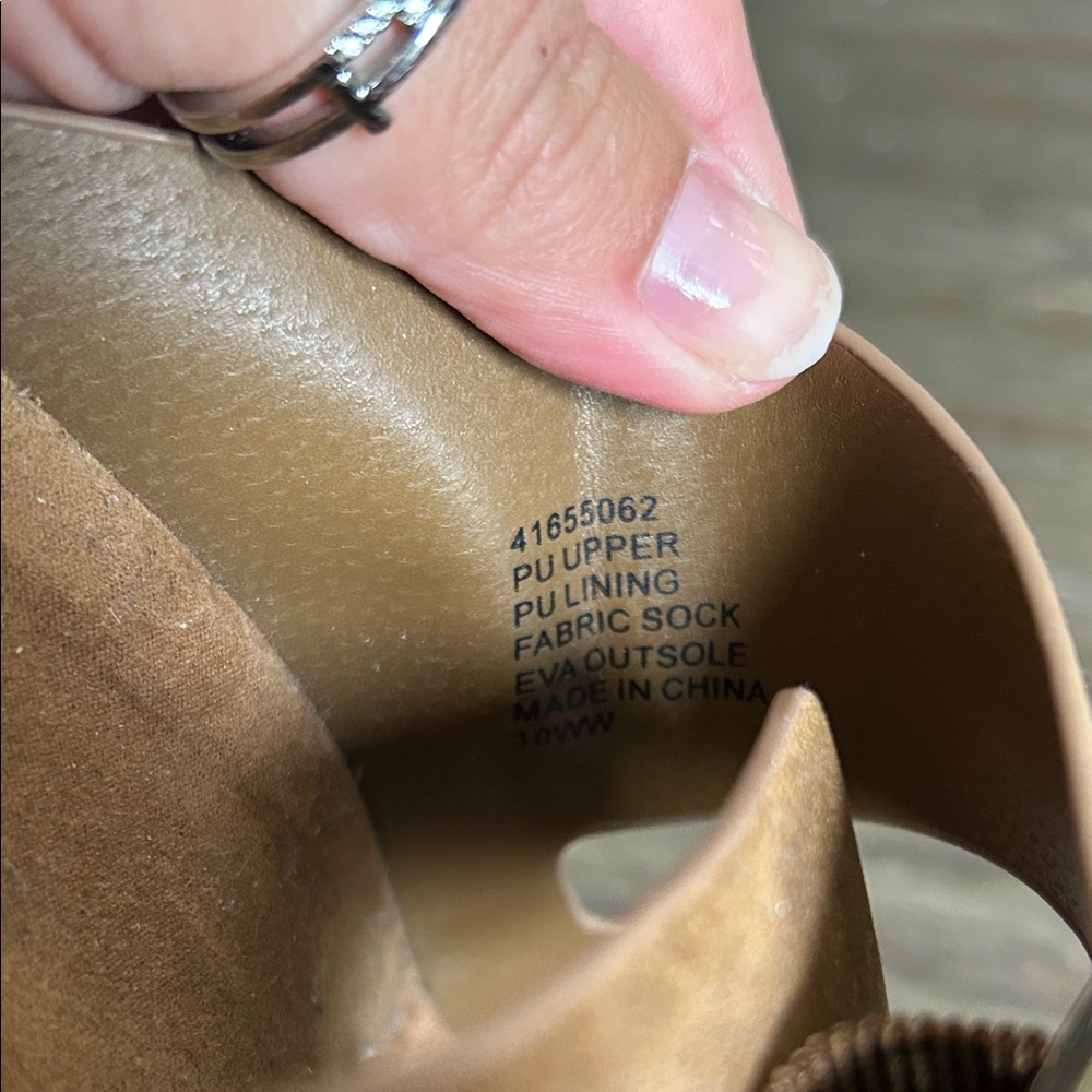 Torrid Tan Buckle Strap Sandals Size 10WW - Picture 7 of 12